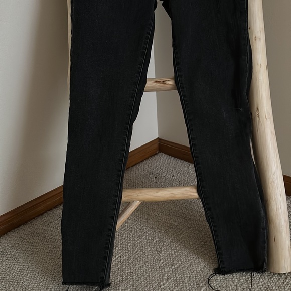 SIZE 25 SUPER HIGH RISE ANKLE CUT JEGGING - Picture 2 of 4